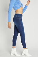 Load image into Gallery viewer, Wide Waist Band 3-Button Skinny Jean
