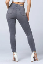 Load image into Gallery viewer, Solid Gray Denim Skinny Jean